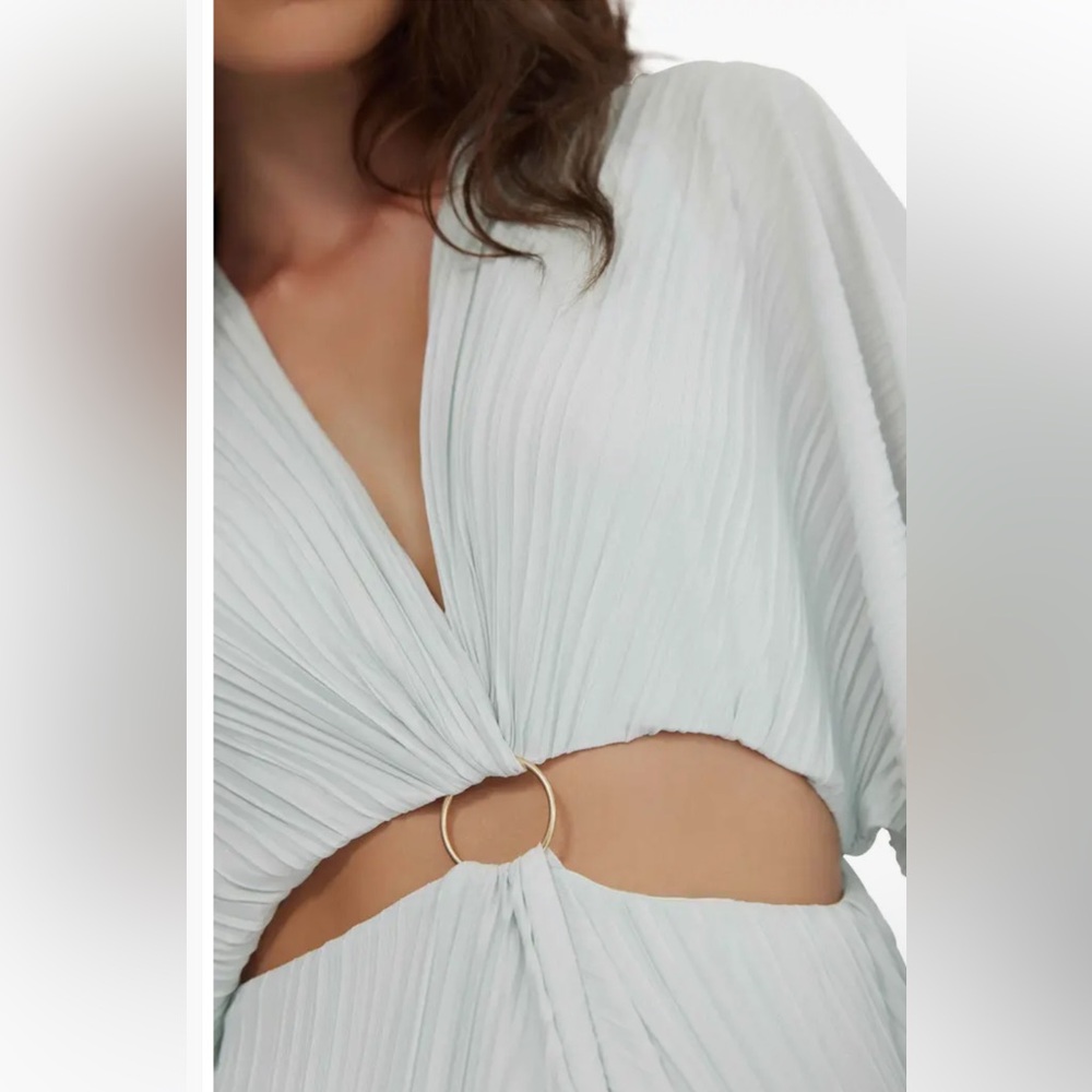 Significant Other Akila Plissé Cut-Out Maxi Dress Size 6 NWT - Picture 5 of 9